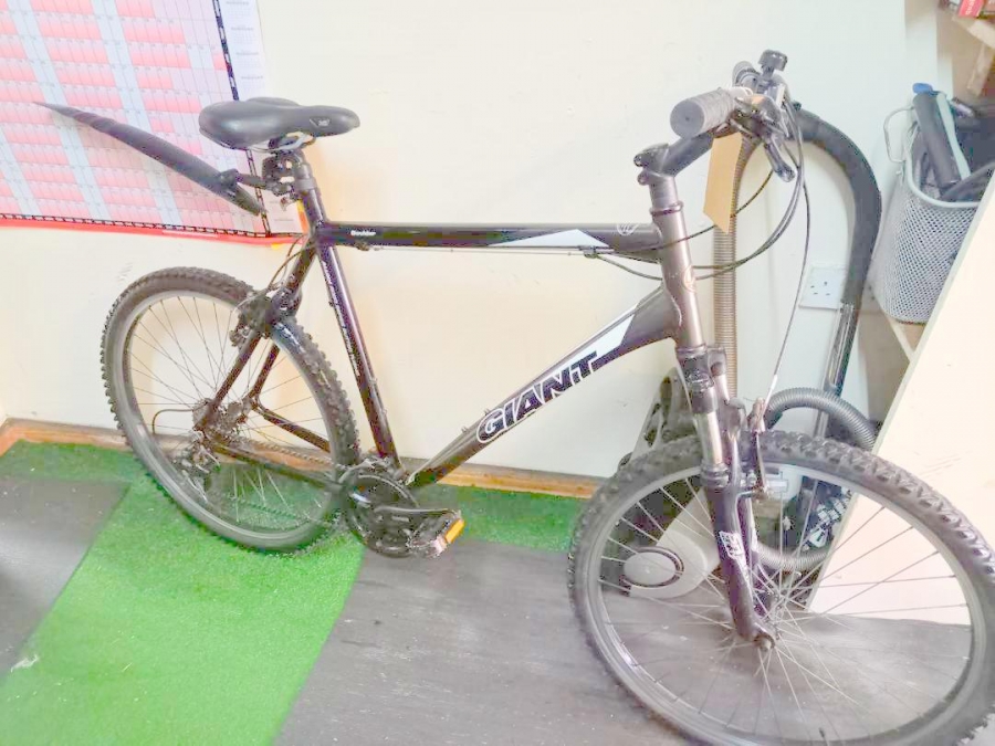 SOLD XXL GIANT MTB - Click Image to Close